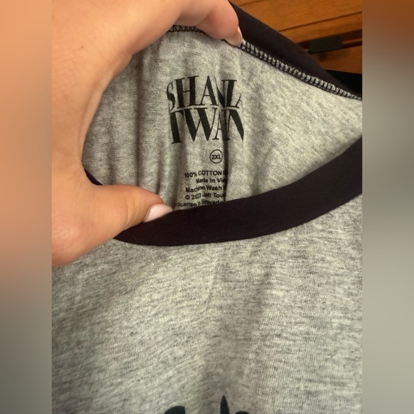 SHANIA F*CKING TWAIN TSHIRT 🤠 - Picture 2 of 3